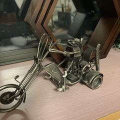 金属製インテリア