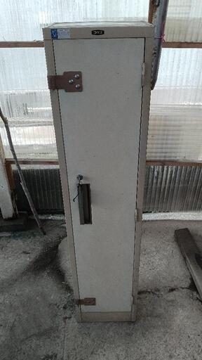 商談中　猟銃格納庫　コクヨ製