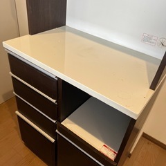 至急！キッチンキャビネット
の画像