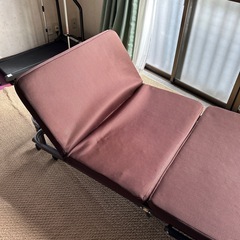 折りたたみベッドの画像