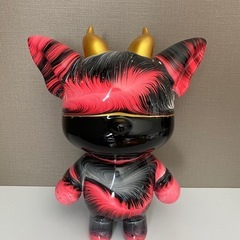 特大貯金箱　垂らすアートフィギュア