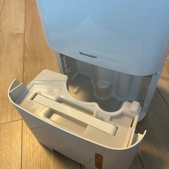 除湿機　sharp プラズマクラスターイオンの画像
