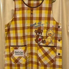Suzy's Zooの黄色エプロン