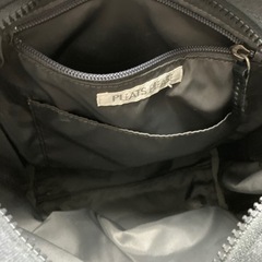 2410-515 PLEATS PLEASE プリーツバック ポーチ付 汚れあり 中古の画像