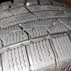 215/70R16スタッドレスタイヤホイールセットの画像