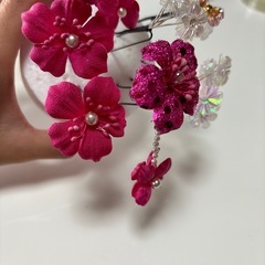 値下したよ！成人式　発表会　髪飾りの画像