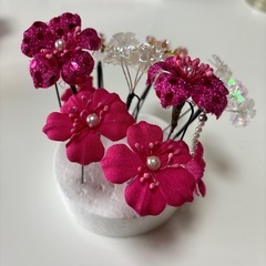 値下したよ！成人式　発表会　髪飾りの画像