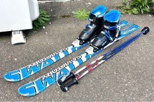お引取り限定 SWALLOW スワロー SA-VICTORY ジュニアスキー4点セット 板130cm ブーツ23cm