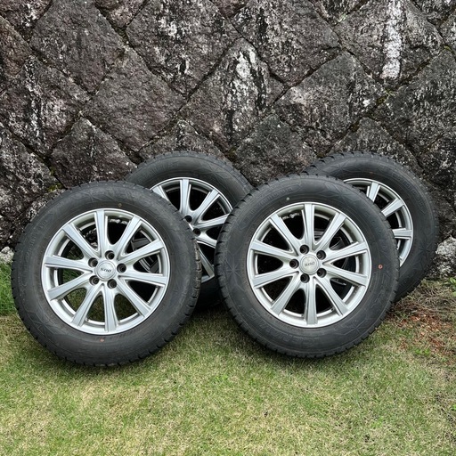 スタッドレス　タイヤ＋ホイール付き