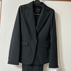 レディーススーツ７号（新品）値下げしました！！の画像