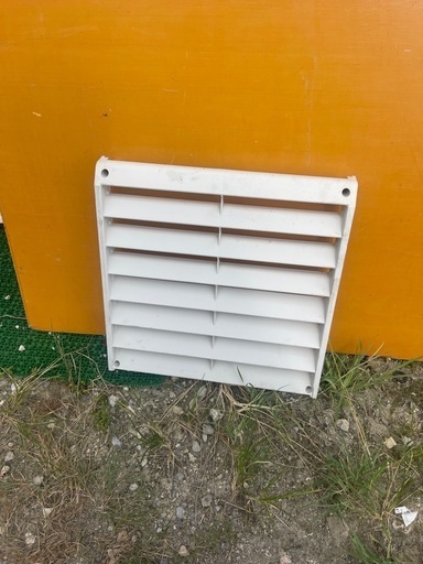 エアコン室外機　風除け