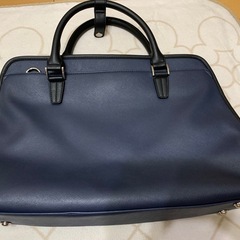 テットオム　ビジネスバッグ　ブリーフケースの画像