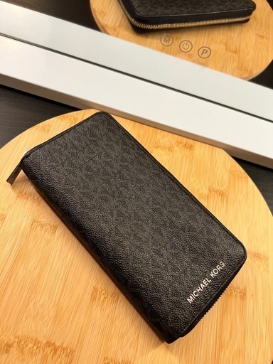 MICHAEL KORS 財布