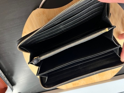 PRADA 財布