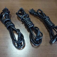 ELECOM 1000BASE-T対応 スイッチングハブ 3台セット EHC-G05MN-HJW 2015年製 EHC-GXXMNシリーズ 電源内蔵 5ポート 札幌市東区 新道東店の画像