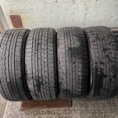 YOKOHAMA ヨコハマ　IG60 215/50R18 スタッドレス　タイヤ　2017年製　18インチ