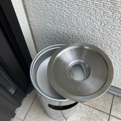 使いやすいスタンド灰皿　ゴミ箱付き！の画像
