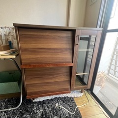 値下げして無料です。※本日19：00締切　電子レンジ台、収納
