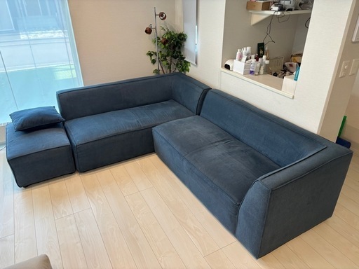 コーナーソファ　ネイビー（ニトリ）