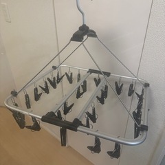 洗濯もの干し　ハンガー　洗濯ばさみ