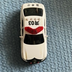 おもちゃパトカー