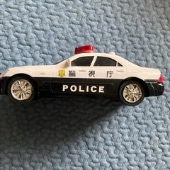 おもちゃパトカーの画像