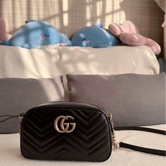 ほぼ新品GUCCIショルダーバッグの画像