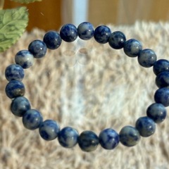 パワーストーン　石の名称不明　直径8ミリほど　内径6センチ弱