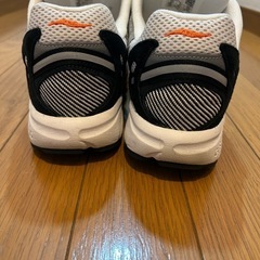 Saucony(サッカニー) スニーカー　28.5 メンズ　レディース　美品　シューズの画像