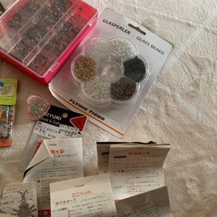 ビーズなどセットの画像