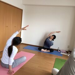 出張ヨガレッスン　お一人から承ります　