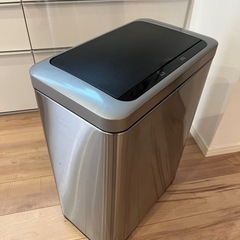 ゴミ箱【Costcoのシルバーゴミ箱】