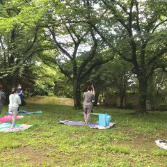 出張ヨガレッスン　お一人から承ります　の画像