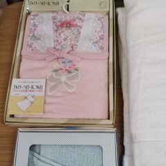 バスマット、タオル、バスタオル　セットで の画像