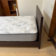 ②【超美品‼️】定価15万♪ シモンズ シングルベッド マットレスセット