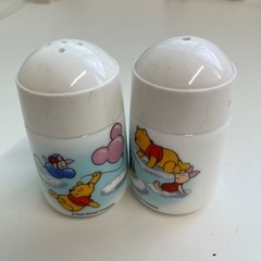 くまのプーさん ソルト&ペッパー 調味料入れ　キッチン用品