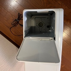 石油ファンヒーター　コロナ製の画像