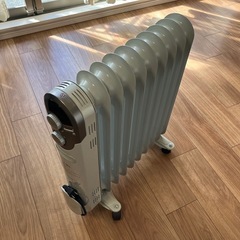 山善] オイルヒーター(1200/700/500W 3段階切替式...
