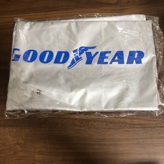 グッドイヤー　GOOD YEAR タイヤ収納　カバー　新品