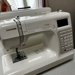 ジャノメコンピューターミシンS7800