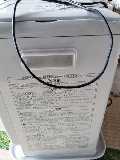 石油ストーブ大と小