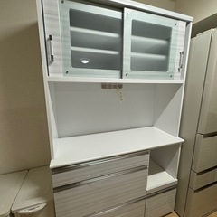 食器棚