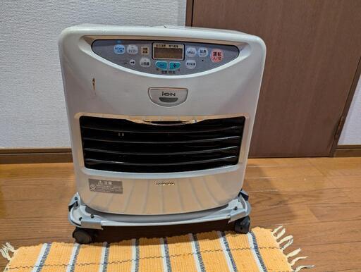 暖かいファンヒーター