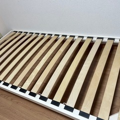 無印良品 脚付きマットレス。付け替えの脚付。