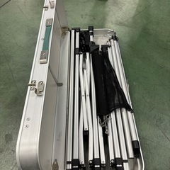 コンパクトキッチンテーブルの画像
