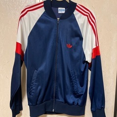 adidas トラックジャケット