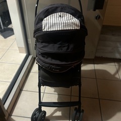 Conbi ベビーカーの画像