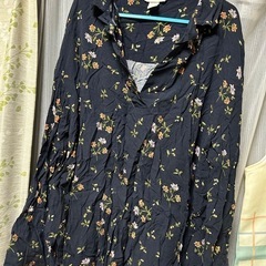 花柄シャツ