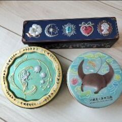 美品　有名パティスリー　クッキー缶　空き缶　小物入れ