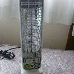 遠赤電気ストーブ